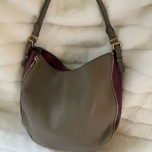 JCREW  Reversible leather gray &burgundy wine shoulder bag gold tone har…